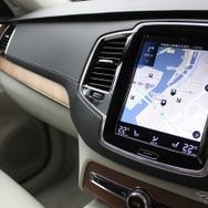 ボルボ XC90 D5 AWD INSCRIPTION