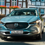 マツダ CX-30