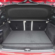 メルセデスベンツ Bクラス 新型（B180）