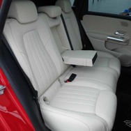 メルセデスベンツ Bクラス 新型（B180）