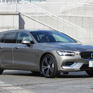 ボルボ V60 T6ツインエンジン（T6 TWIN ENGINE AWD INSCRIPTION）