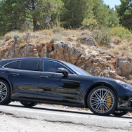 ポルシェ パナメーラ スポーツツーリスモ 改良新型（スクープ写真）
