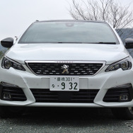 プジョー308SW HDi GT-Line。兵庫・城崎温泉にて。