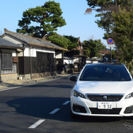 島根・松江城近くには古い町並みが残る。