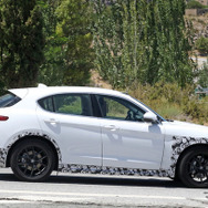 アルファロメオ ステルヴィオ 改良新型 スクープ写真