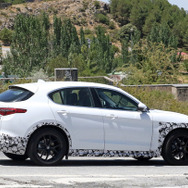 アルファロメオ ステルヴィオ 改良新型 スクープ写真