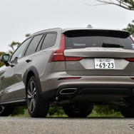 ボルボ V60クロスカントリー（ポールスター・パフォーマンス・ソフトウェア仕様）
