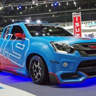 いすゞ D-MAX セーフティカー 1.9Ddi ブルー・パワー（タイ国際モーターエキスポ15）