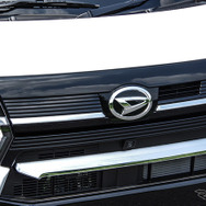 ダイハツ タントカスタム（RS）新型