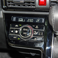 ダイハツ タントカスタム（RS）新型