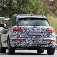 アウディ Q5 改良新型（PHEV）スクープ写真