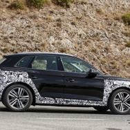 アウディ Q5 改良新型（PHEV）スクープ写真