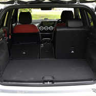 メルセデスベンツ Bクラス 新型（B180）
