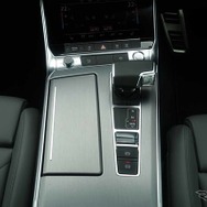 アウディ A6セダン 新型（A6 55 TFSI クワトロ S-line）