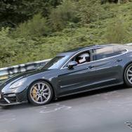 ポルシェ パナメーラ 高性能モデルの開発車両（スクープ写真）