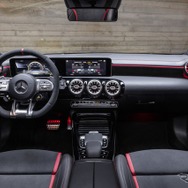 メルセデスAMG CLA45 S 4MATIC+ シューティングブレーク 新型
