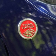 ジープ レネゲード トレイルホーク