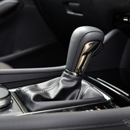 マツダ3新型 セダン（1.8 SKYACTIV-D）