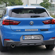 BMW X2 xDrive25e 市販型プロトタイプ　スクープ写真