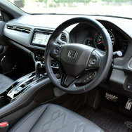 ホンダ ヴェゼル ツーリング（VEZEL TOURING・Honda SENSING）