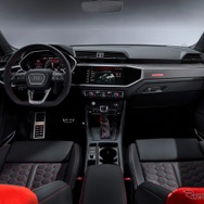 アウディ RS Q3 新型