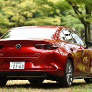 マツダ3 新型 セダン