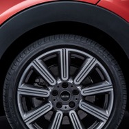 MINI クラブマン 改良新型