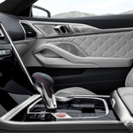 BMW M8 グランクーペ 新型