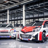 17年からトヨタは「ヤリスWRC」（右）でWRCにワークスとして復活参戦（左はかつてのワークス機「カローラWRC」）。