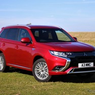三菱 アウトランダー PHEV の2020年モデル（欧州仕様）