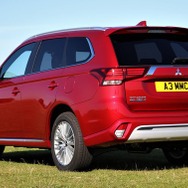 三菱 アウトランダー PHEV の2020年モデル（欧州仕様）