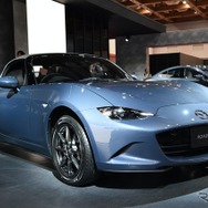 マツダ・ロードスターの特別仕様車「シルバートップ」（東京モーターショー2019）