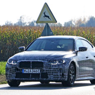BMW i4 開発車両 スクープ写真