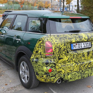 MINI クロスオーバー 改良新型（スクープ写真）