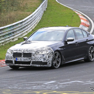 BMW 5シリーズ 改良モデル（LCI）プロトタイプ スクープ写真