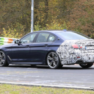 BMW 5シリーズ 改良モデル（LCI）プロトタイプ スクープ写真