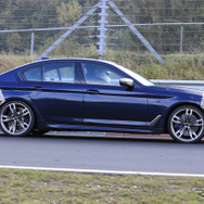 BMW 5シリーズ 改良モデル（LCI）プロトタイプ スクープ写真