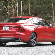 ボルボ S60 新型（T5インスクリプション）