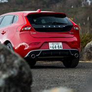 ボルボ V40 D4 Rデザイン