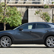 マツダCX-30