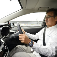 片岡英明氏