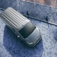 トヨタ グランエース 駐車シーン