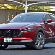 マツダCX-30
