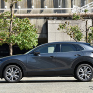 マツダCX-30