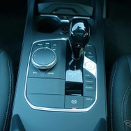 BMW 1シリーズ 新型（118i play）