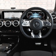 メルセデス AMG A35 4MATIC Edition 1