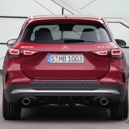 メルセデスAMG GLA 35 4MATIC