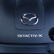 マツダ3 SKYACTIV-X（Lパッケージ）