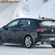 VW ゴルフ GTI 新型プロトタイプ（スクープ写真）