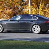 ジャガーXF LWB スクープ写真